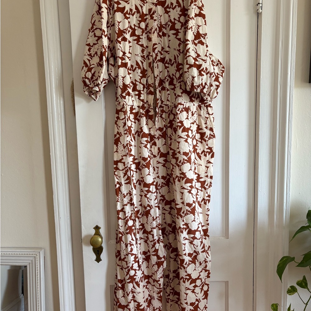 Floral jumpsuit in Cream and Rust